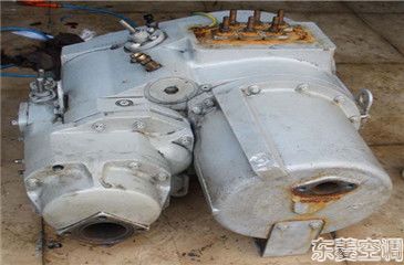 開(kāi)利30HXC400A壓縮機(jī)噪音大維修